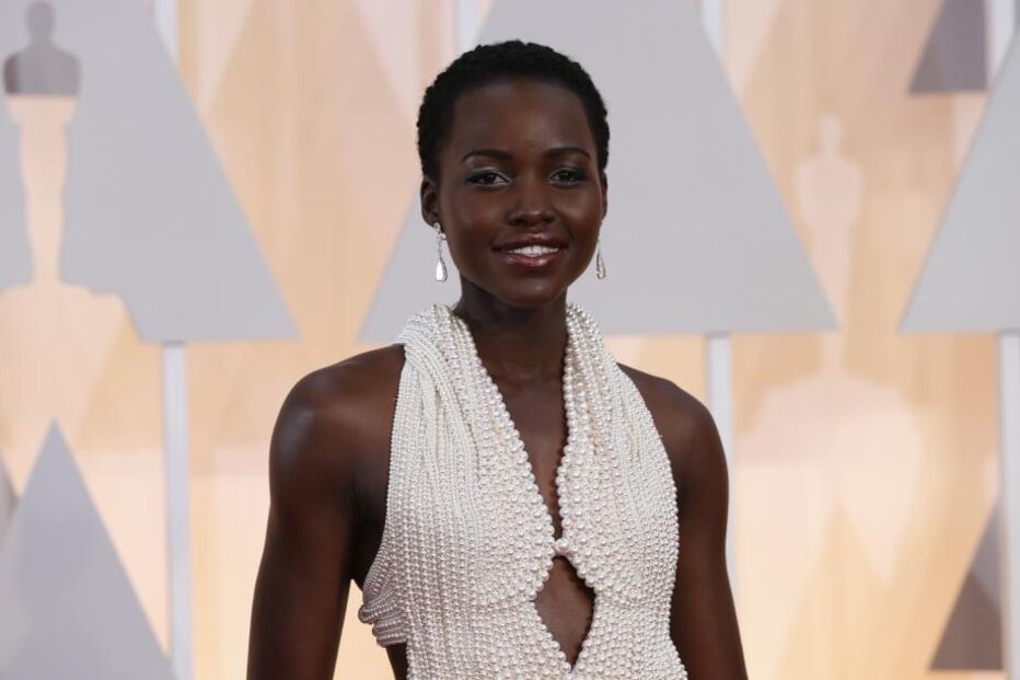 27-02-2015_09_12_40 lupita1.jpg
