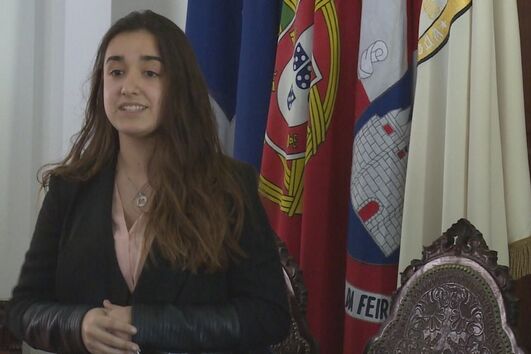 jovem, autarca, pronta, ajudar