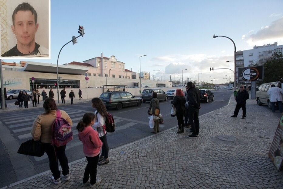 01-03-2015_23_44_52 12 policias.jpg