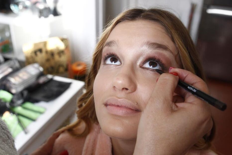 Cátia Almeida, Pose