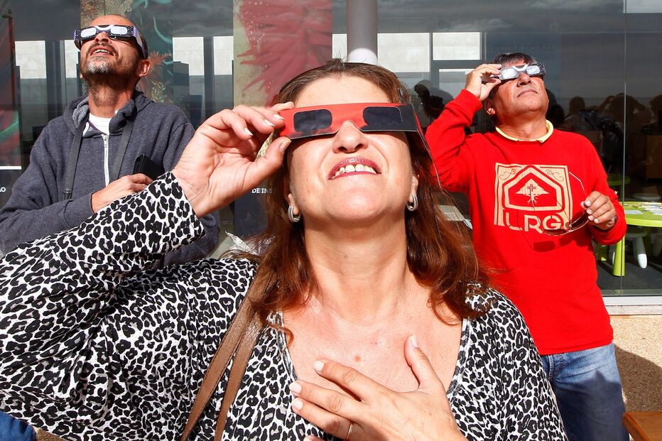 12-03-2015_01_24_59 19 eclipse.jpg