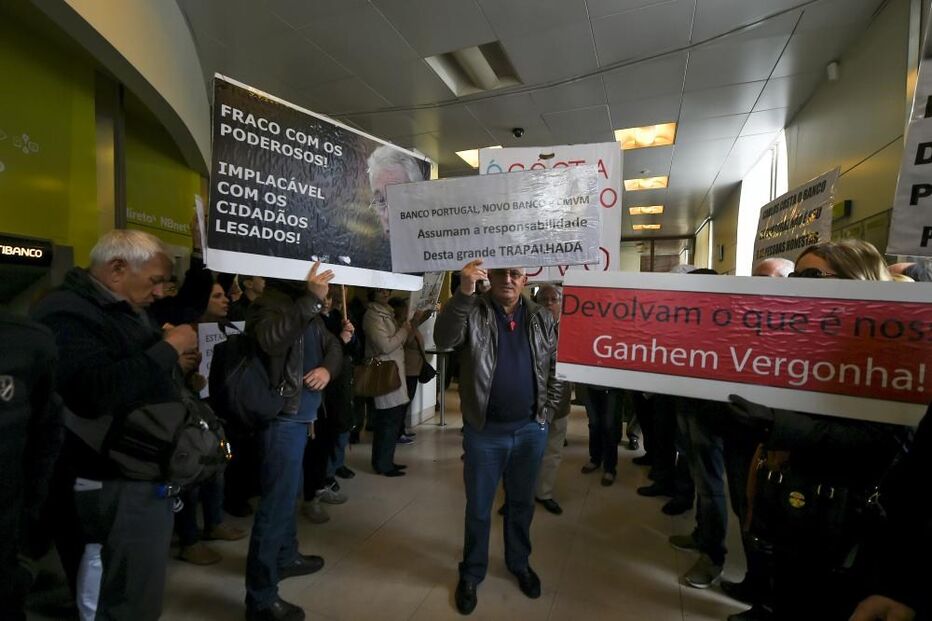 Novo Banco, viseu, invadido