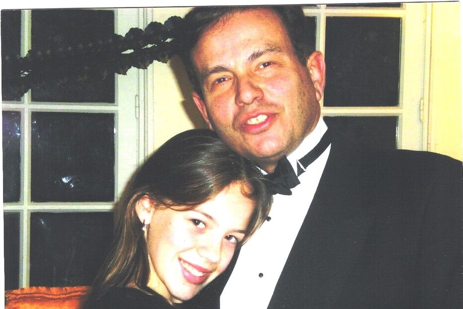 19-03-2015_20_09_18 Alice and Dad0001.jpg