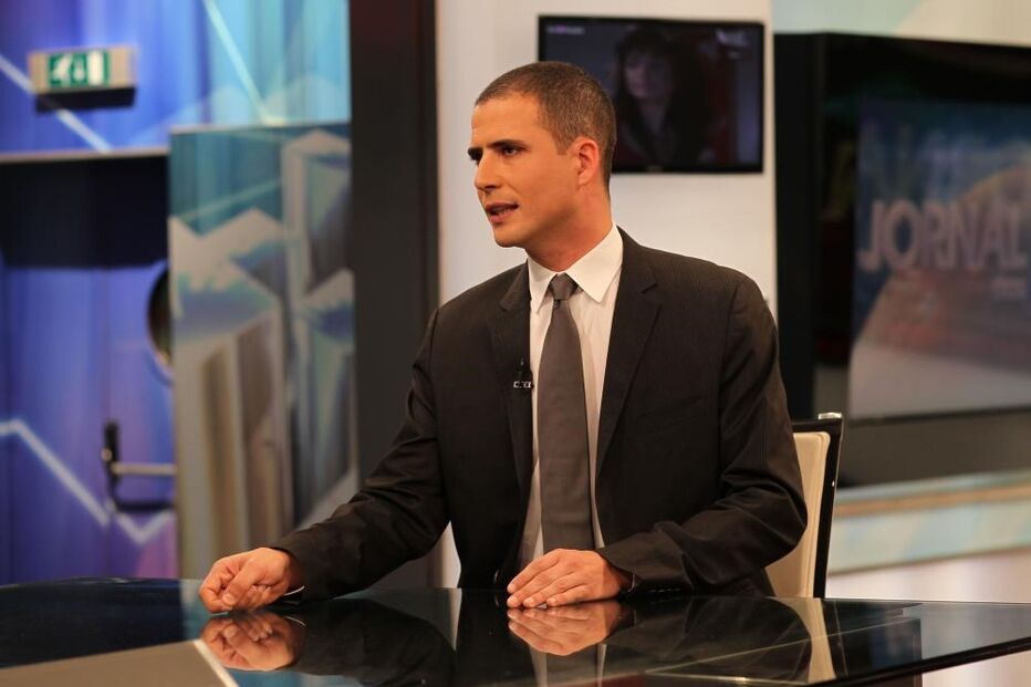 Ricardo Araújo Pereira, Gato Fedorento, BES, Grupo Espírito Santo, GES, Tribunal do Comércio do Luxemburgo, Portugal, Espírito Santo, Banco de Portugal