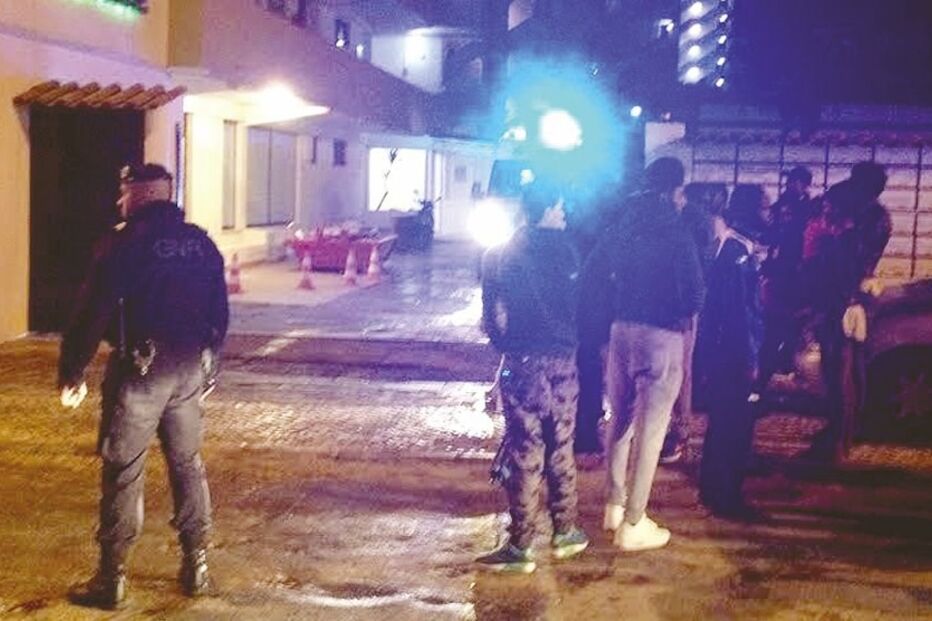 fogo, sofá, intoxica