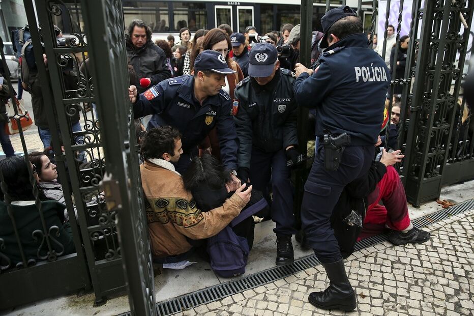 24-03-2015_01_39_27 17 tribunal sindicato.jpg