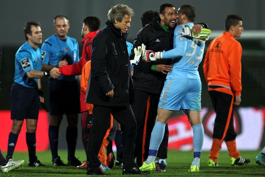 25-03-2015_02_00_45 33 benfas jesus.jpg