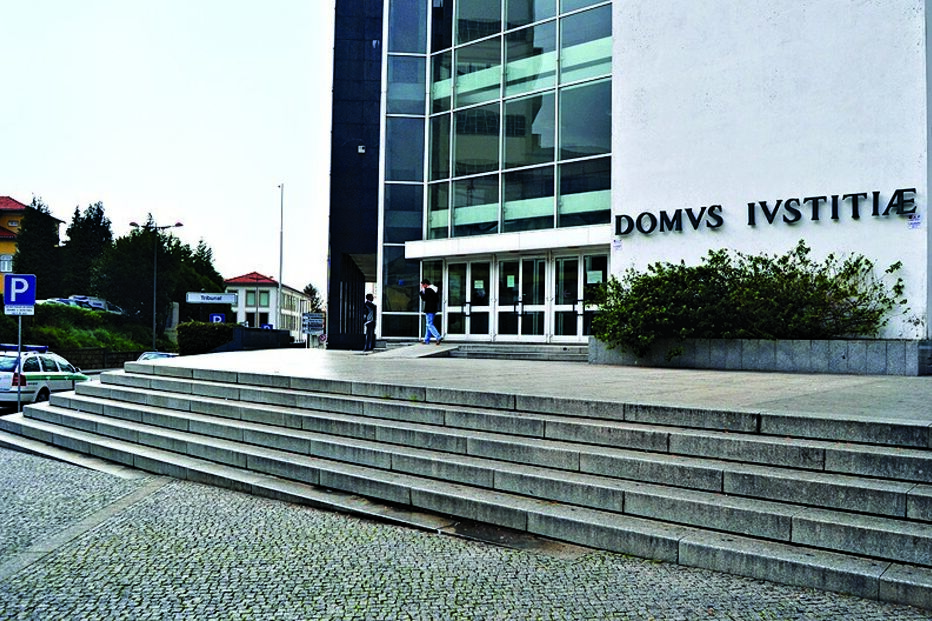 26-03-2015_01_21_24 14 menina.jpg