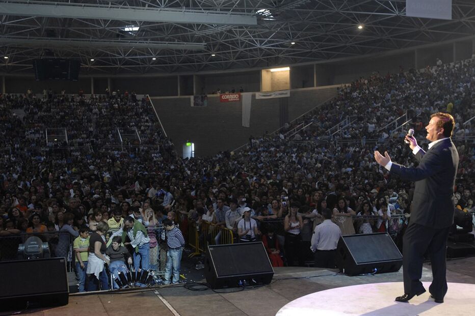 26-03-2015_22_16_09 24-25 música.jpg