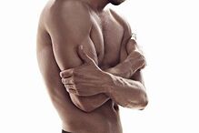 01-04-2015_10_46_11 article-0-18F2E1C200000578-380_634x919.jpg