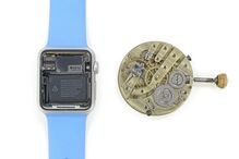 24-04-2015_15_36_36 2 - product teardown with the internals being compared with that of a classic mechanical watch.JPG