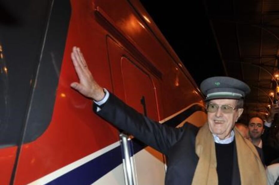 02-04-2015_13_48_50 CP homenageou o cineasta com um comboio com o seu nome FERNANDO VELUDOLUSA.JPG