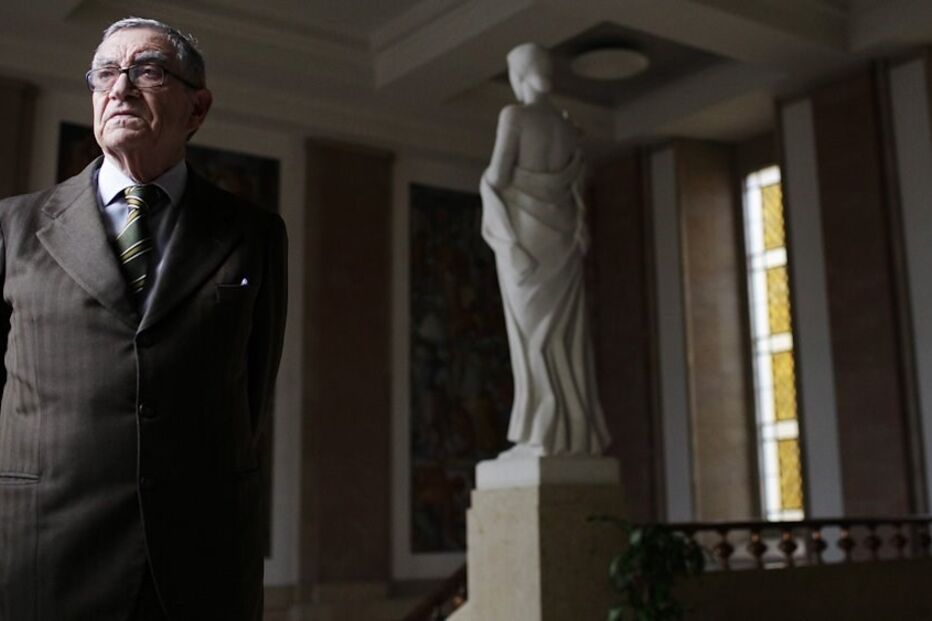 Salvou, escudo, defendeu, euro