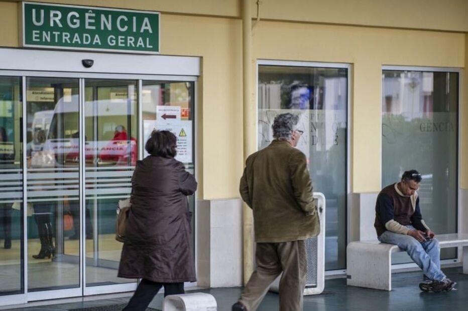 médicos, consultas, urgências