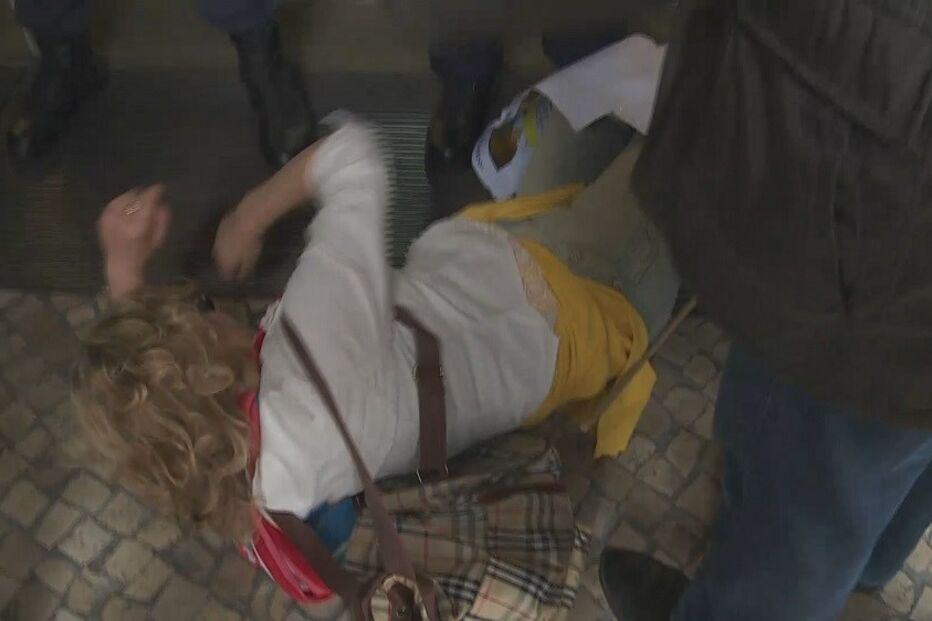 Lesados, BES, GES, protesto