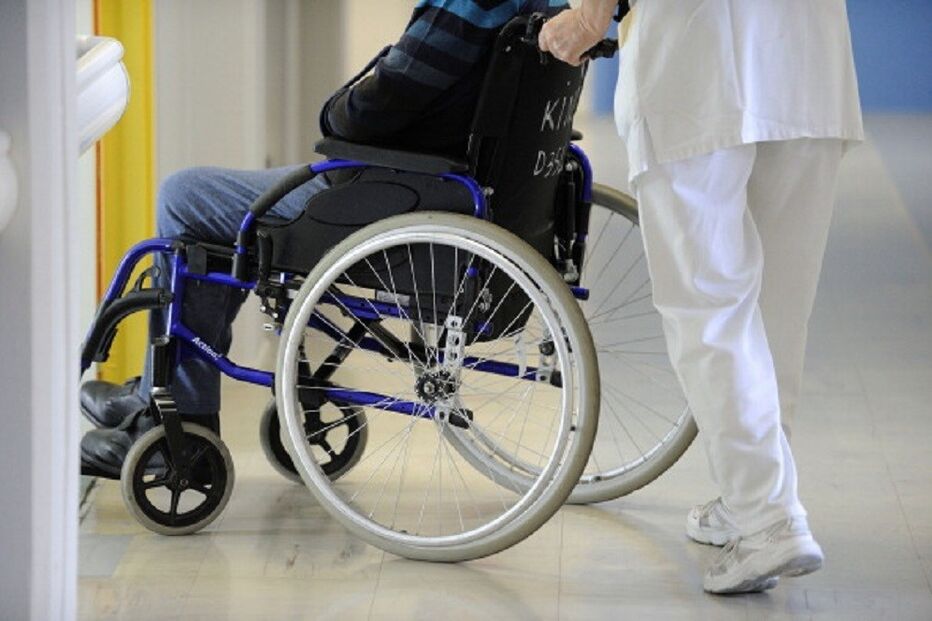 paralisia cerebral, cadeira de rodas