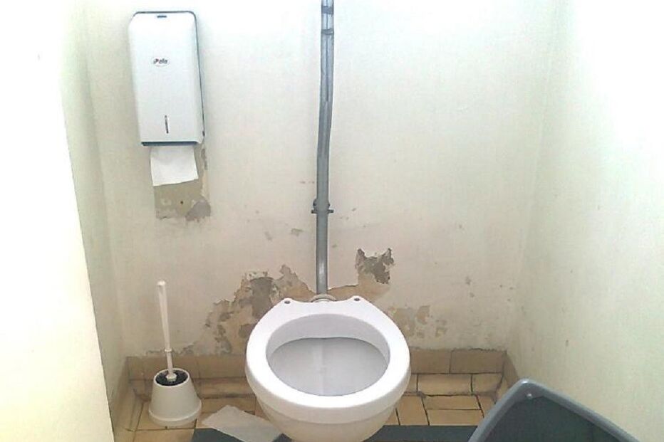 ipo, sanitários, mau estado, críticas
