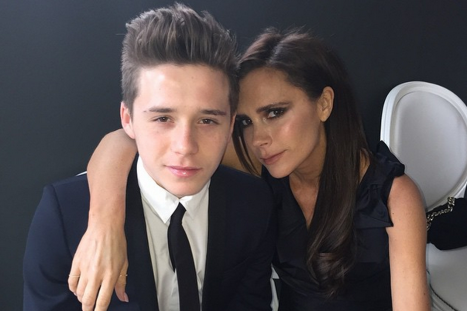 Victoria Beckham, foto, redes sociais, festival,Coachella, música, dormir, roupa, sofá, Brooklyn