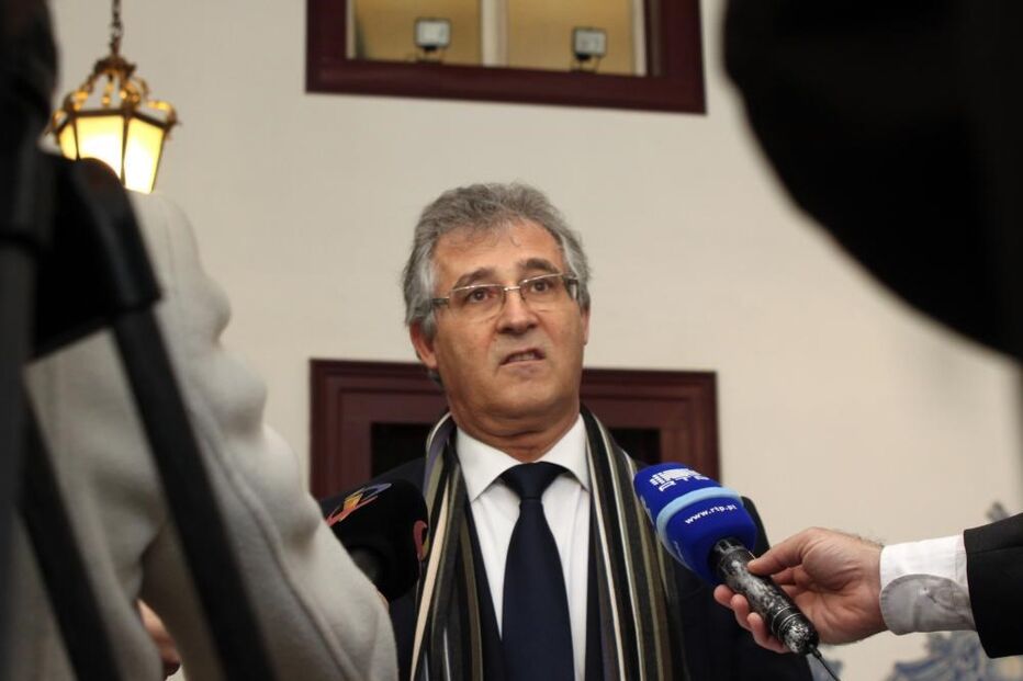 Luís Vaz das Neves, Tribunal