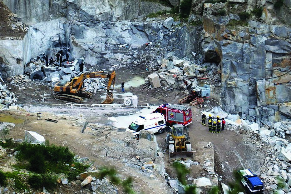 Morre esmagado numa pedreira 