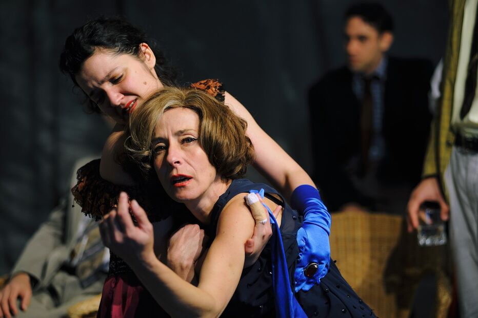 23-04-2015_12_55_10 Doce Pássaro da Juventude (Jorge Gonçalves).JPG