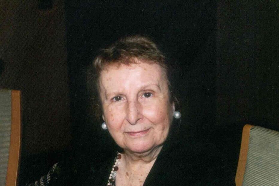 23-04-2015_18_02_12 Agustina Bessa-Luís.jpg