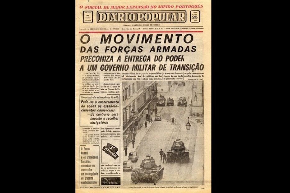 23-04-2015_18_54_12 1 - Capa do jornal Diário Popular do dia 25 de Abril de 1974.JPG