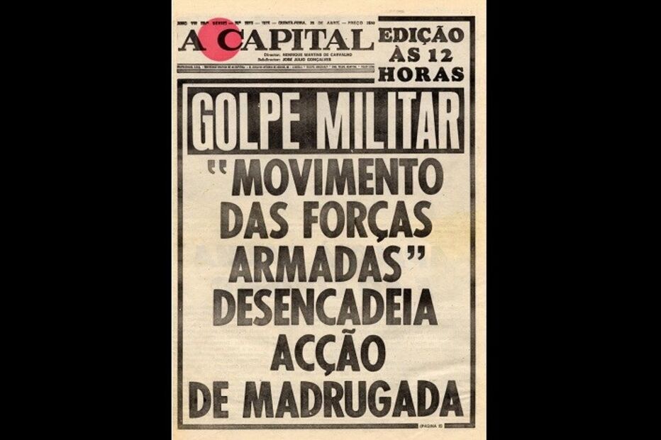 23-04-2015_18_54_40 9 - Capa do jornal A Capital do dia 25 de Abril de 1974, edição das 12 horas.JPG