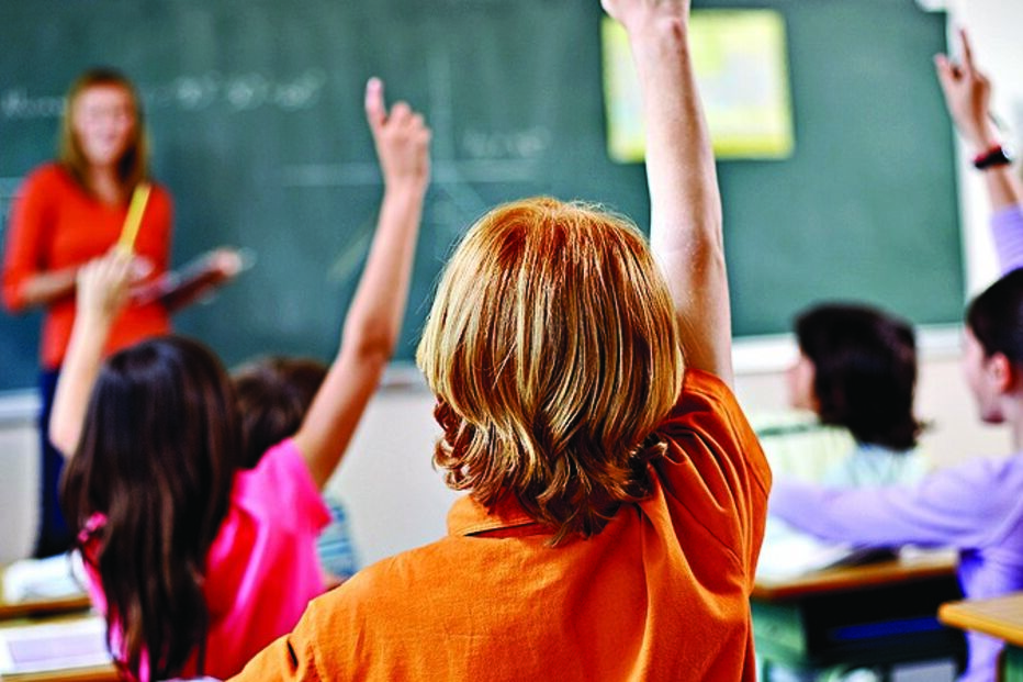 Brigada Anticorrupção da PJ investiga teste de inglês 