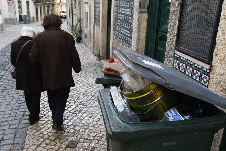 Lixo, Lisboa, pessoas