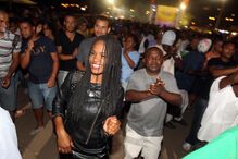 16-05-2015_16_33_52 1 - Público do Festival Gamboa na Cidade da Praia, Ilha de Santiago, Cabo Verde.JPG