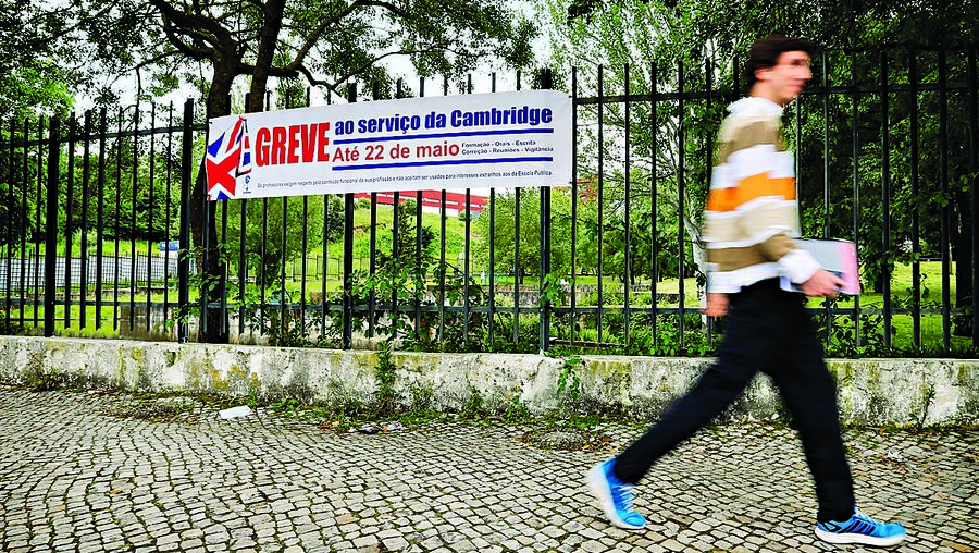 Cerca de seis mil alunos não puderam realizar os testes por causa da greve de professores