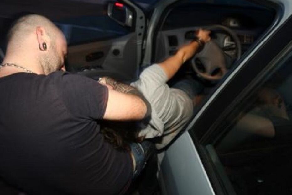 05-05-2015_02_19_11 13 carjacking.jpg