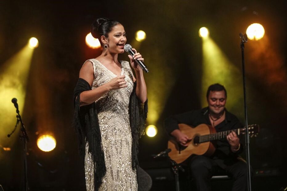 Raquel Tavares, fadista