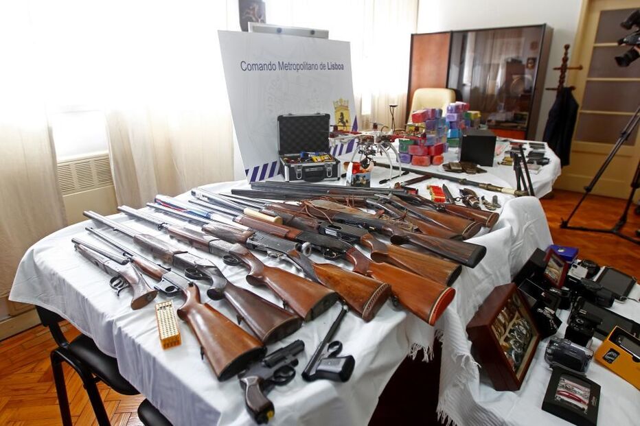 Armas, almada, 17, psp