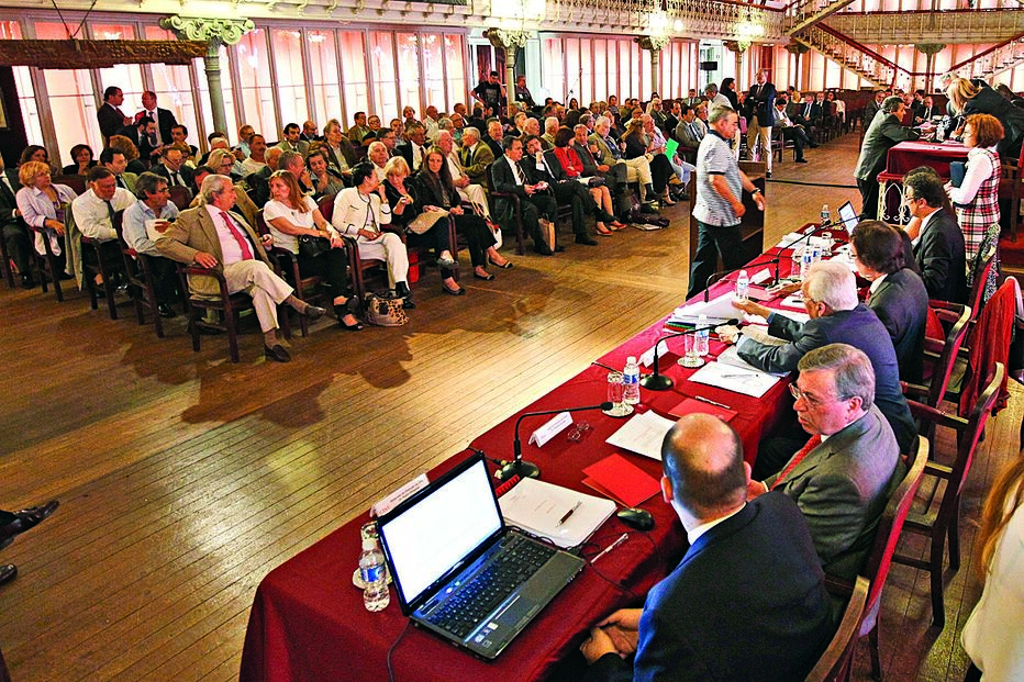 Conselho chumba proposta de Elina 