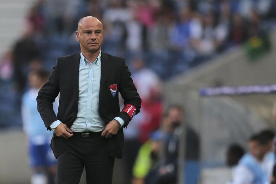 16-05-2015_17_16_15 José Mota treinador Gil Vicente.JPG