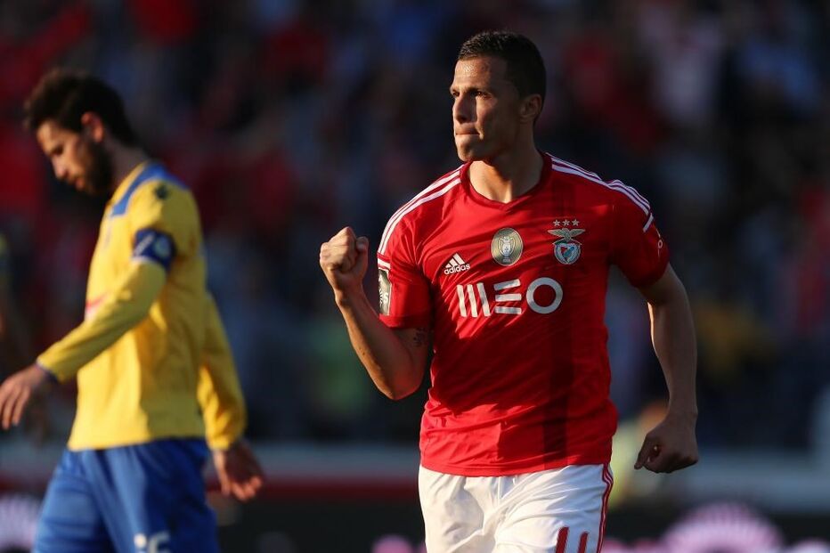 16-05-2015_17_21_08 24.ª jornada - Arouca 1, Benfica 3 - José Moreira.JPG
