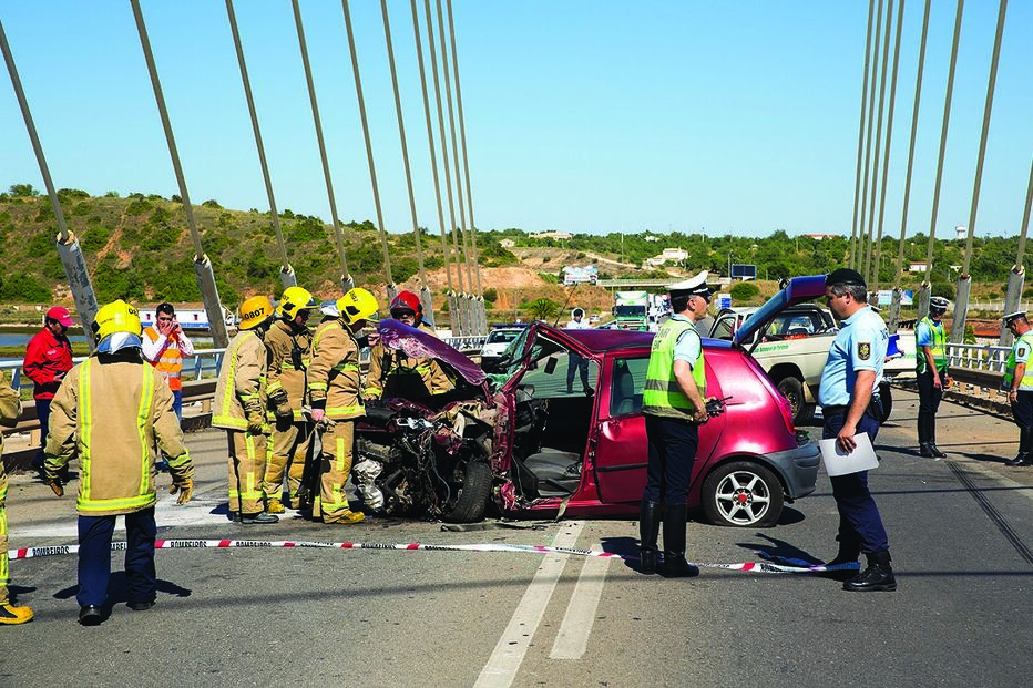 17-05-2015_02_04_21 Imagem alg12a.jpg