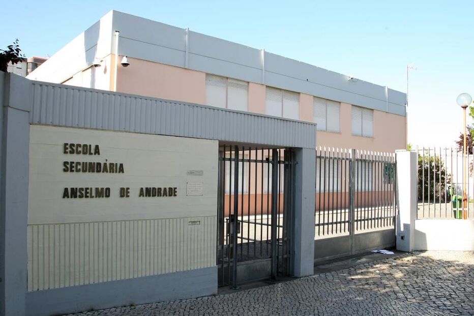 17-05-2015_02_18_03 13 escola.jpg