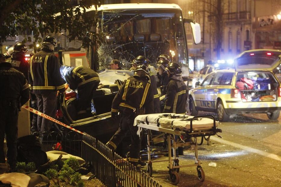 acidente, autocarro, Saldanha, Lisboa, adeptos, Legia Varsóvia