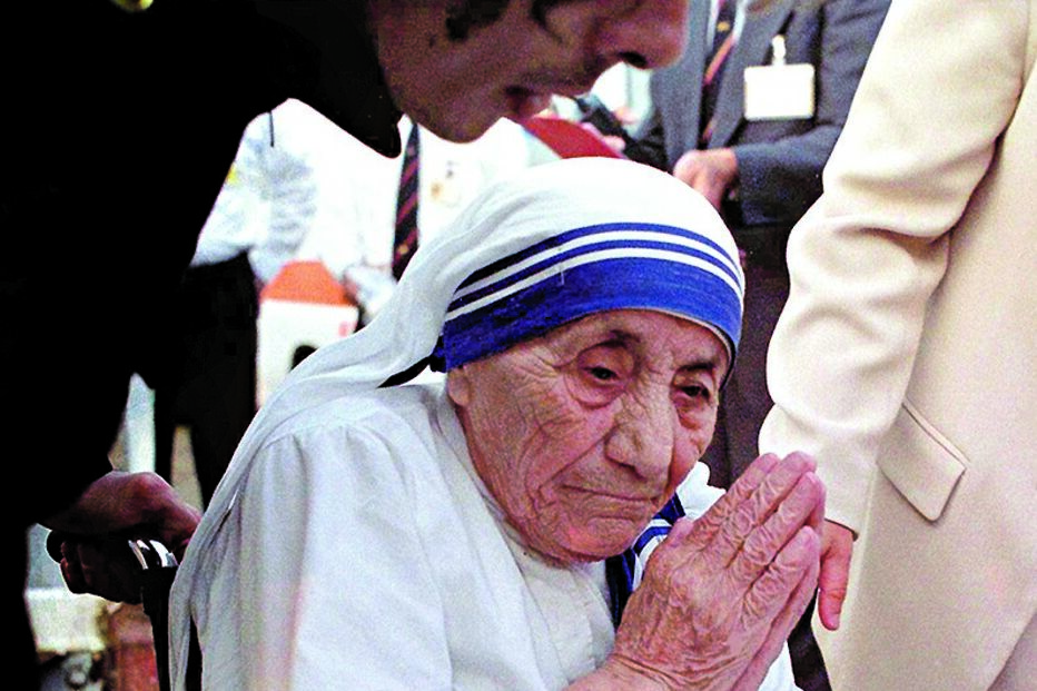 Madre Teresa santa da Igreja 