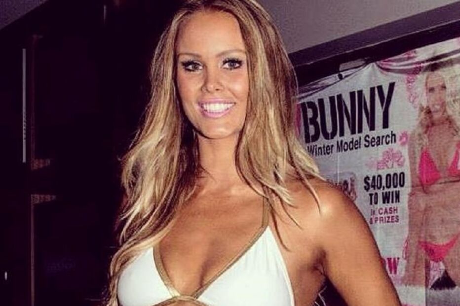 Georgina Gosden, modelo, montar a cavalo