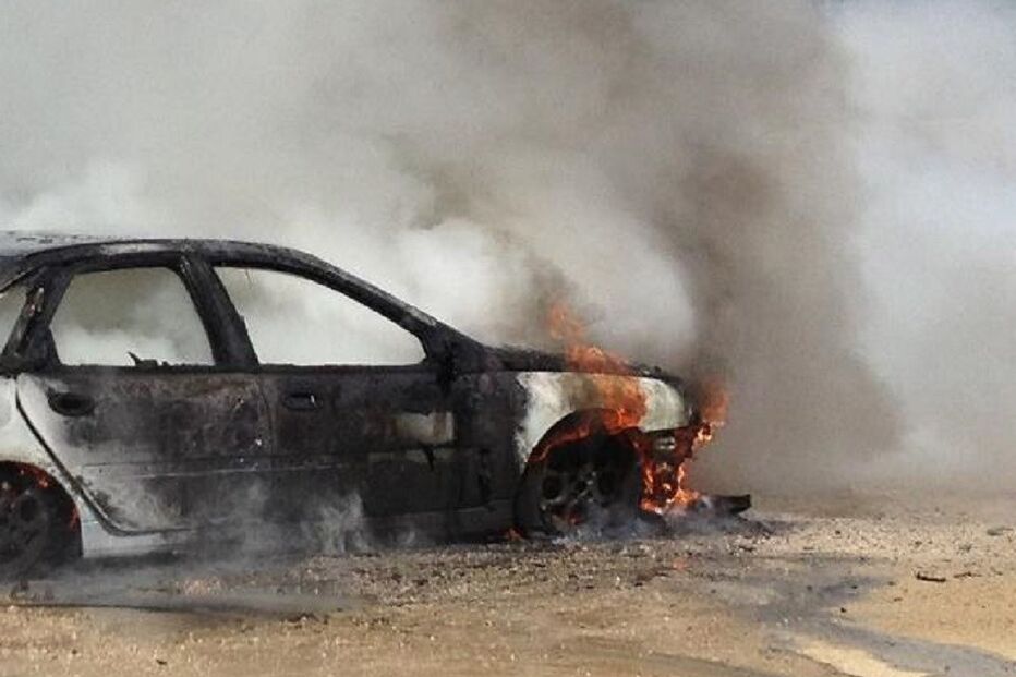 carro incendiado