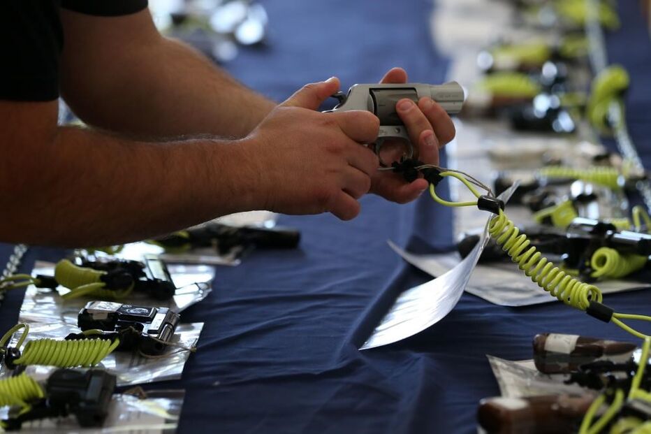 27-05-2015_15_13_37 armas.jpg