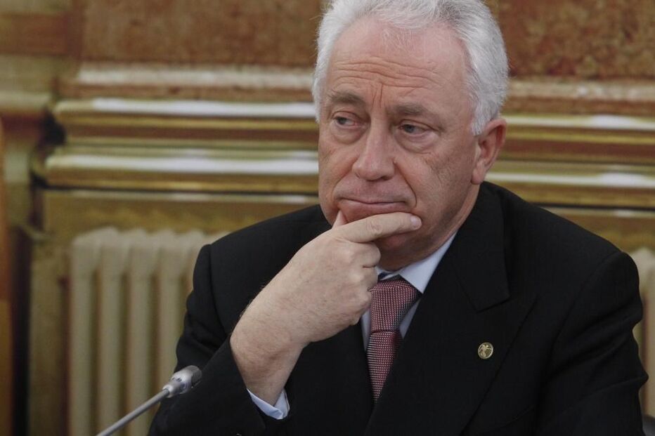 Carlos Costa, banco, portugal