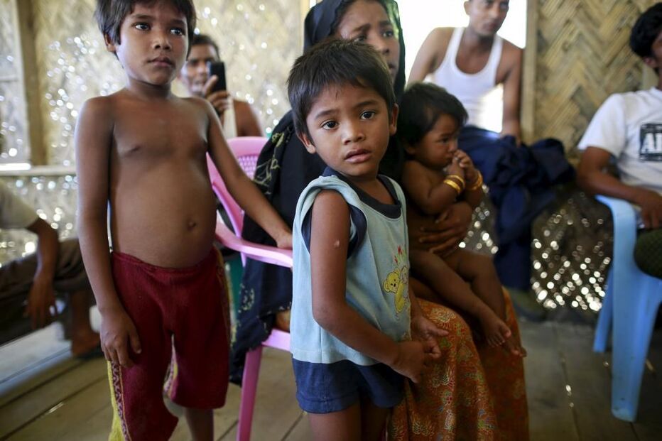 29-05-2015_14_43_24 9 - crianças muçulmanas refugiadas da Birmânia - SOE ZEYA TUN  - reuters.JPG