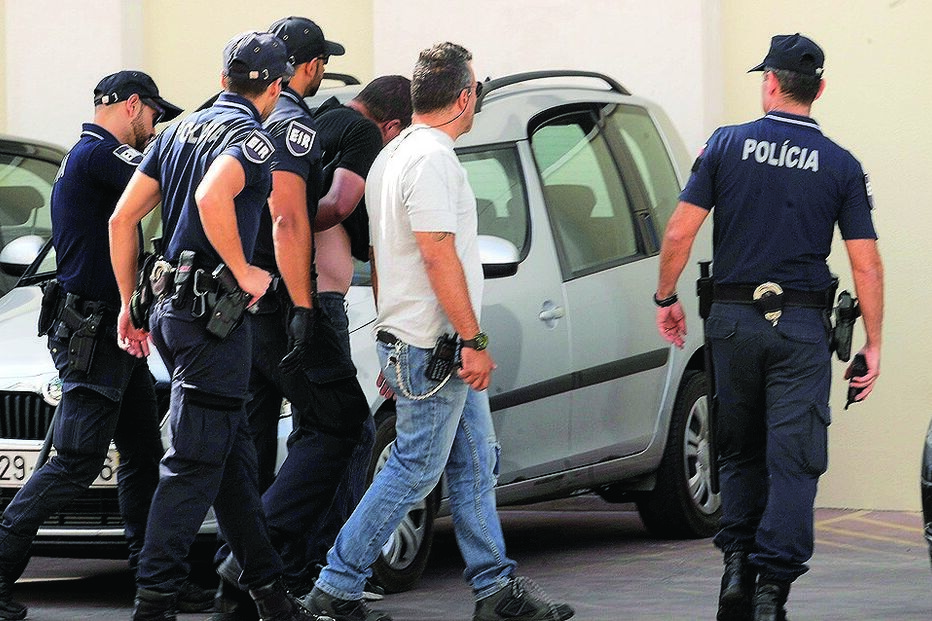 Matou ex-mulher por ciúme da nova relação 