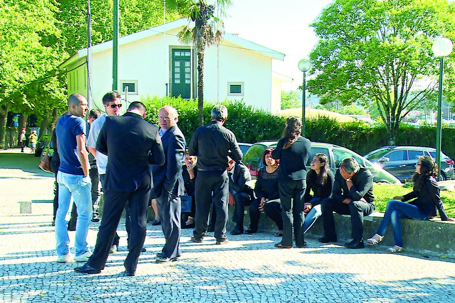 Recusam padre para fazer funeral do pai 