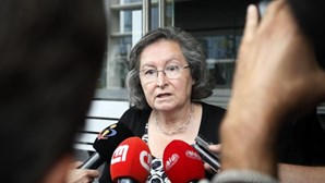 Maria de Lurdes Rodrigues pede absolvição
